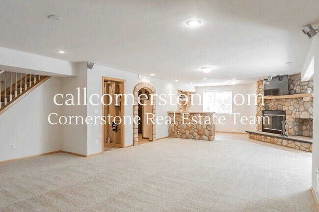 Building Photo - 5535 Jarman St