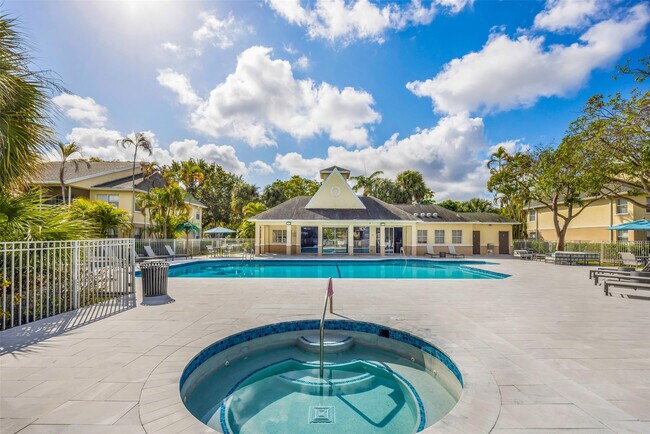 Building Photo - 2809 N Course Dr