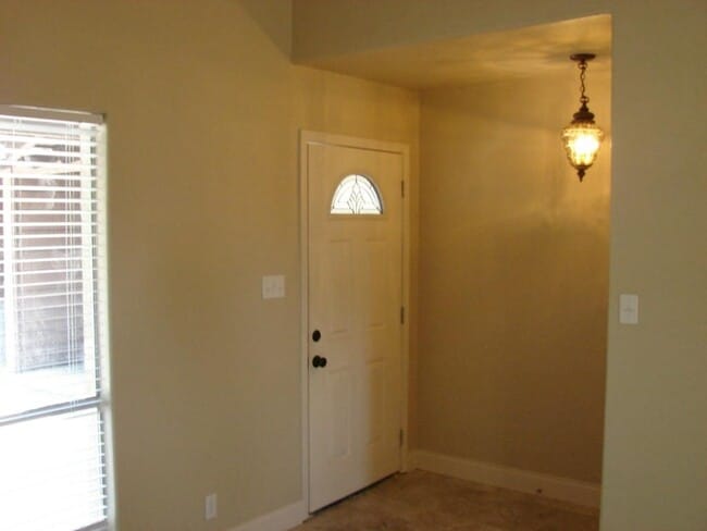 Building Photo - 4715 Red River St