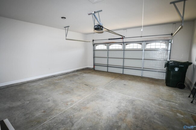 Building Photo - 105 Missouri Dr