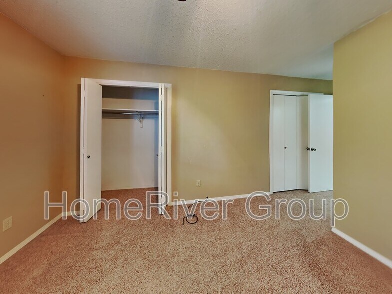 Building Photo - 2813 Langley Ave