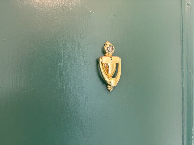 Building Photo - 153 Saint Paul St