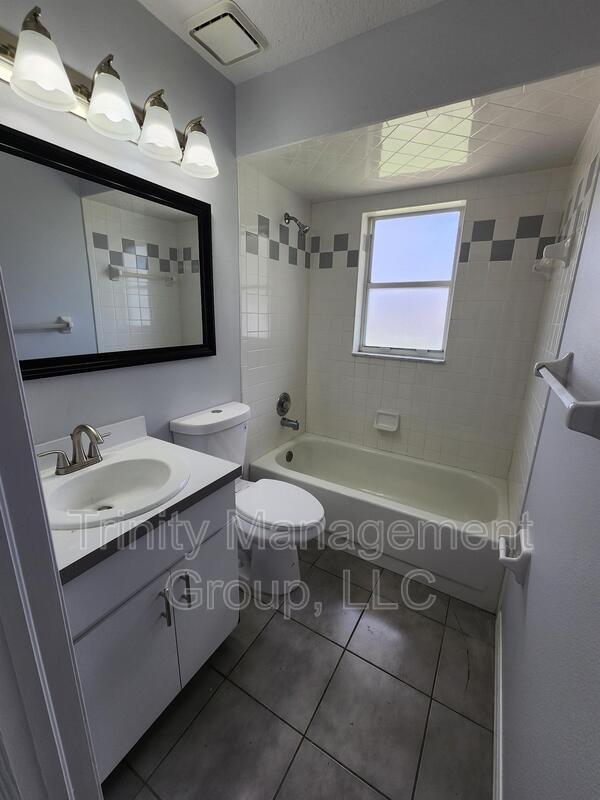 Building Photo - 12095 Elgin Blvd