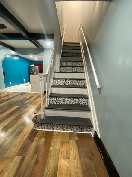 Building Photo - 2523 Sidney Ave