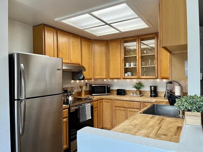 Primary Photo - 295 Kenbrook Cir