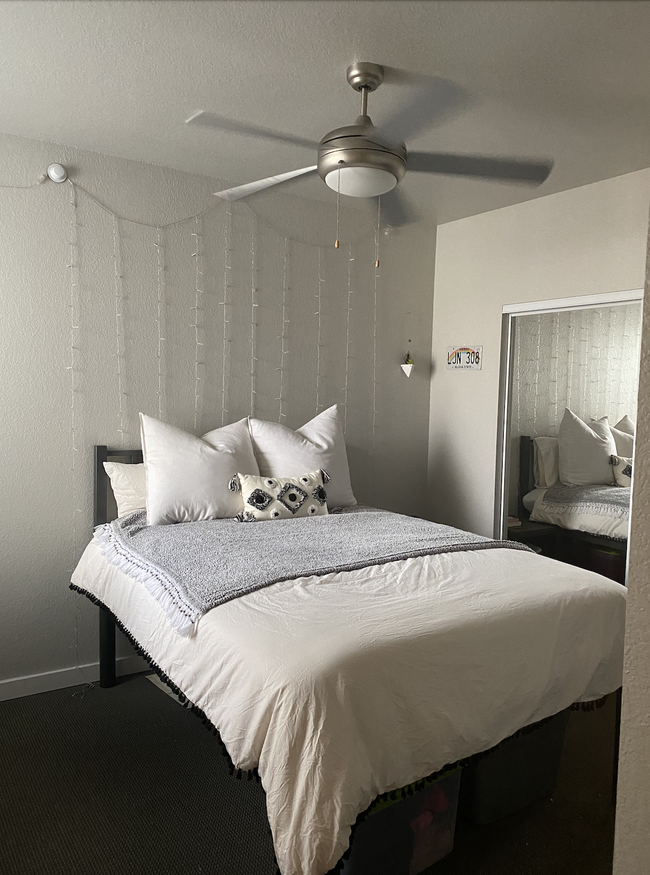 Bedroom - 800 28th St