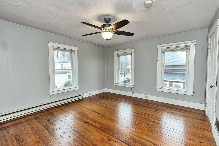 Building Photo - 40 Wilford St