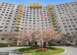 Building Photo - 1111 University Blvd W
