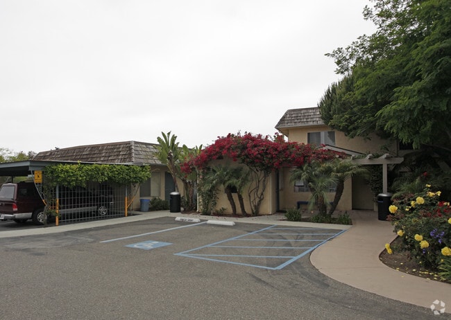 Building Photo - Dahlia Court Apartments