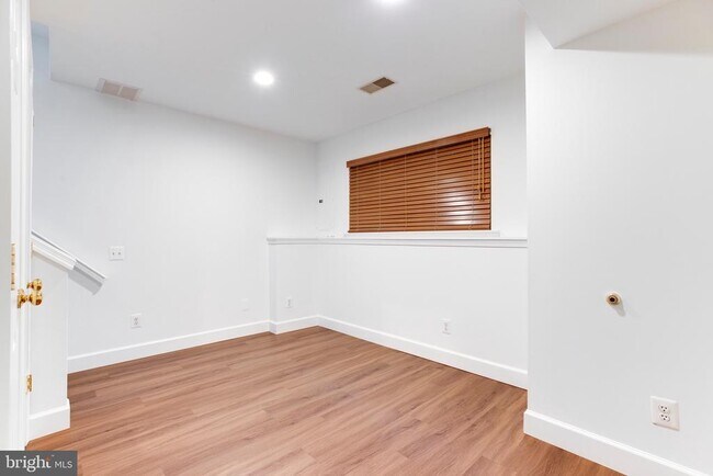 Building Photo - 6021 Riddle Walk