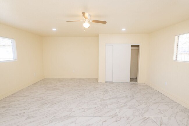 Building Photo - 1357-59 Marline Ave