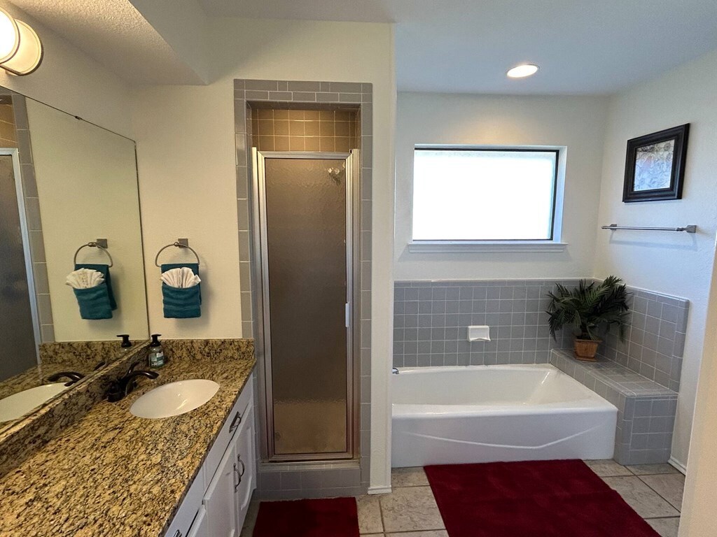 Building Photo - 33 Cibola Ct