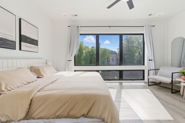 Building Photo - 4210 W 5th Ave