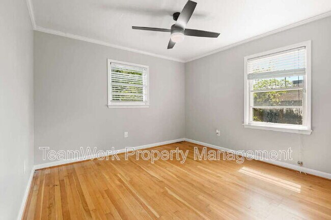 Building Photo - 1641 Falmouth St