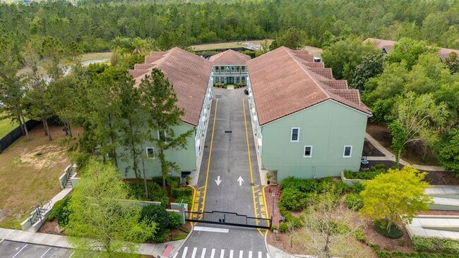 Building Photo - 14525 Damai Ln