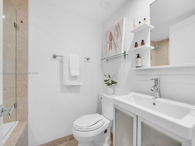 Building Photo - 151 SE 15th Rd