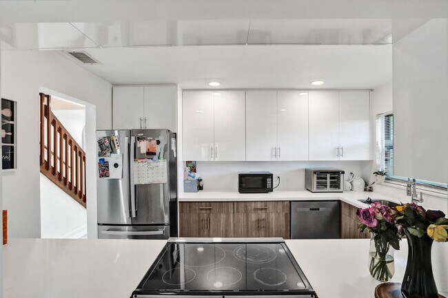 Building Photo - 7387 NW 34th St