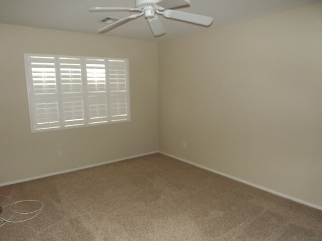Building Photo - WONDERFUL DUAL MASTER BEDROOM TOWNHOME IN GATED "GREEN VALLEY COMMUNITY!!"