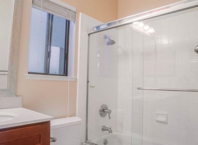 Building Photo - Charming 2 Bed, 2 Bath Condo in Santa Clara