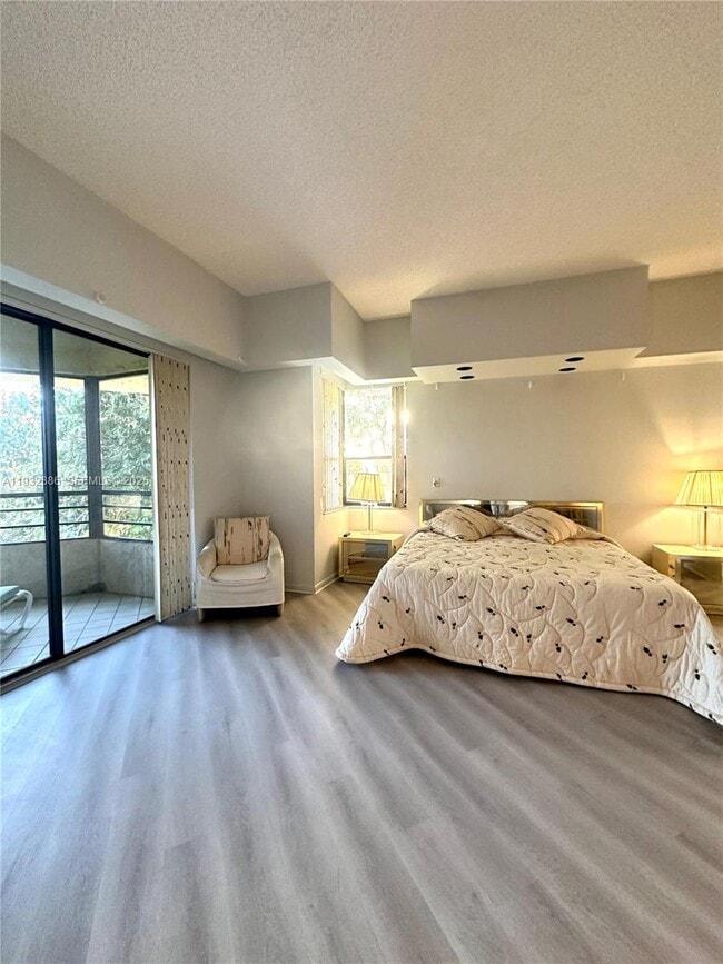 Building Photo - 7472 La Paz Blvd