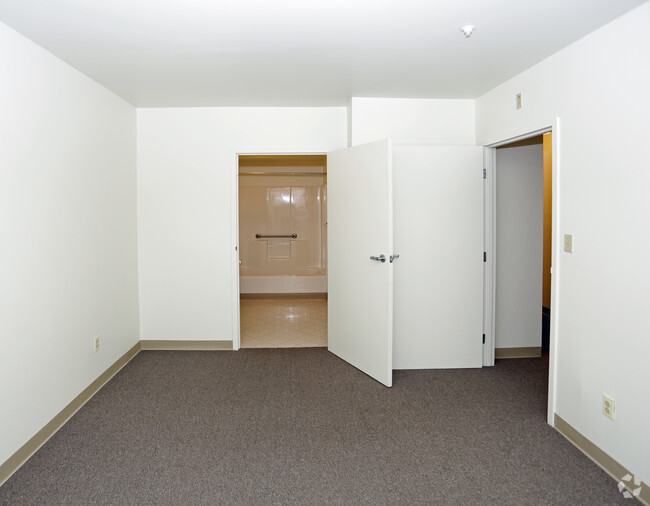 Interior Photo - Summer Hill Senior (55+).Apartments