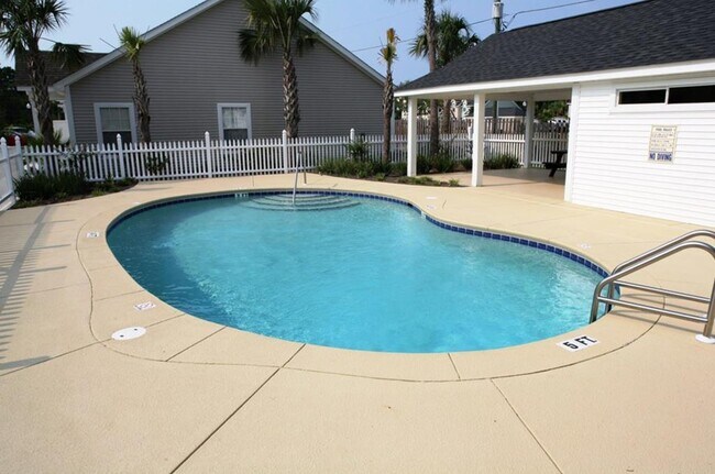 Building Photo - 1004 15th St