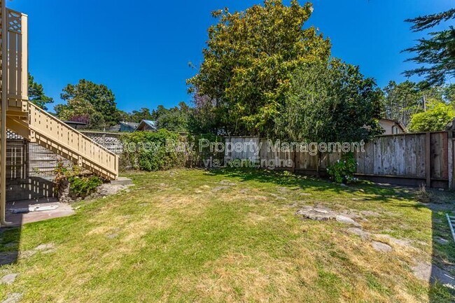 Building Photo - 1231 Funston Ave