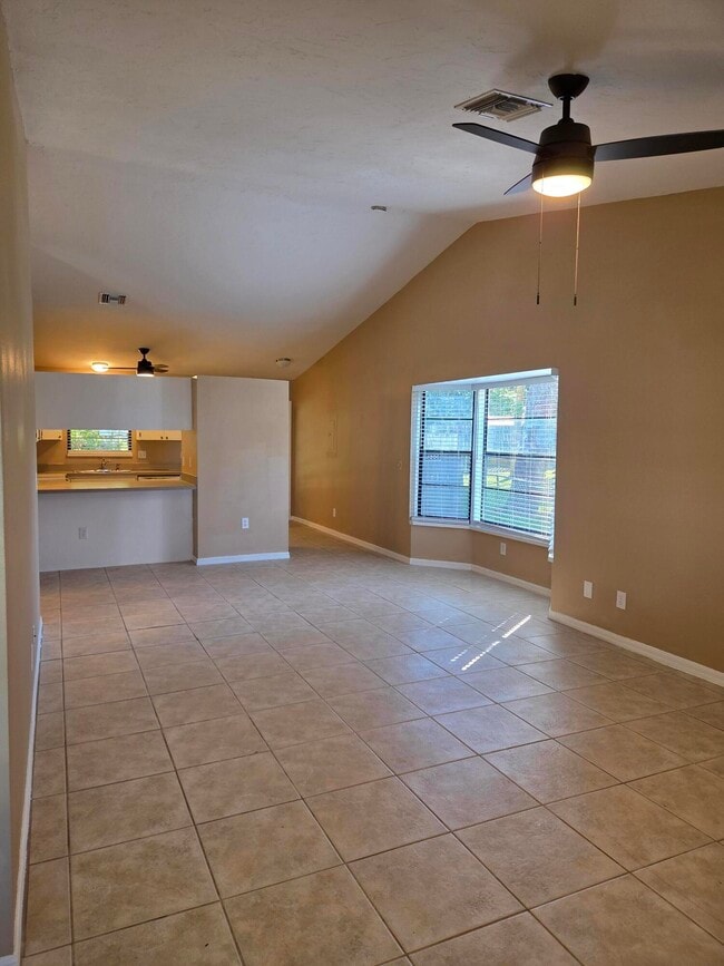 Building Photo - 1422 36th Ave