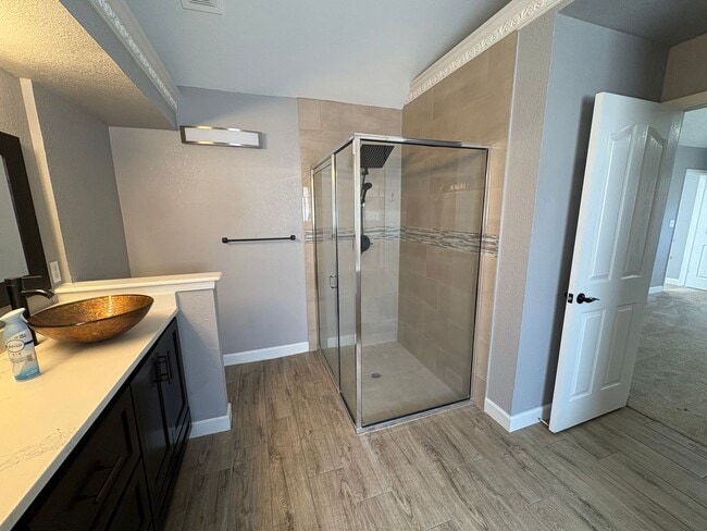 Building Photo - Home for Rent in Horizon by the Golf Course