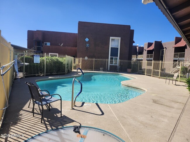 Building Photo - 16602 N 25th St