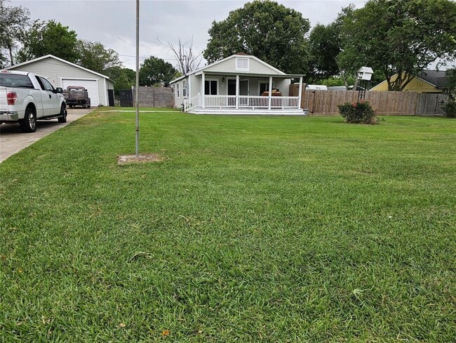 Building Photo - 2509 Randolph Rd