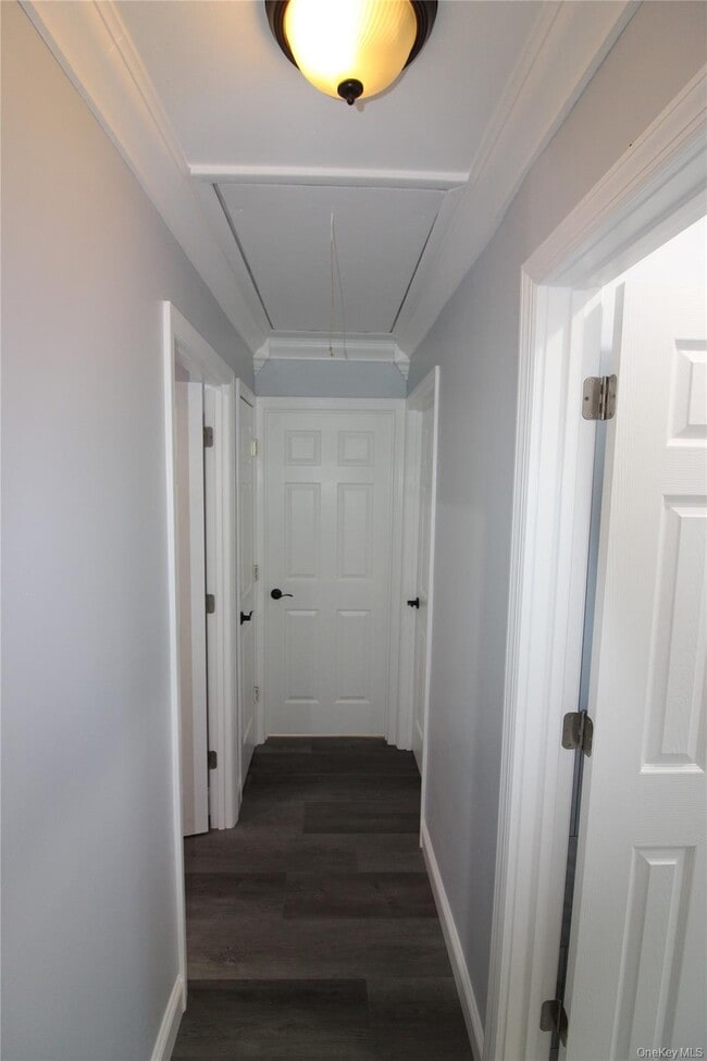 Building Photo - 26 Circle Dr