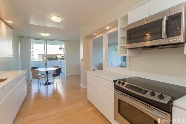 Building Photo - 1 bedroom in San Francisco CA 94109