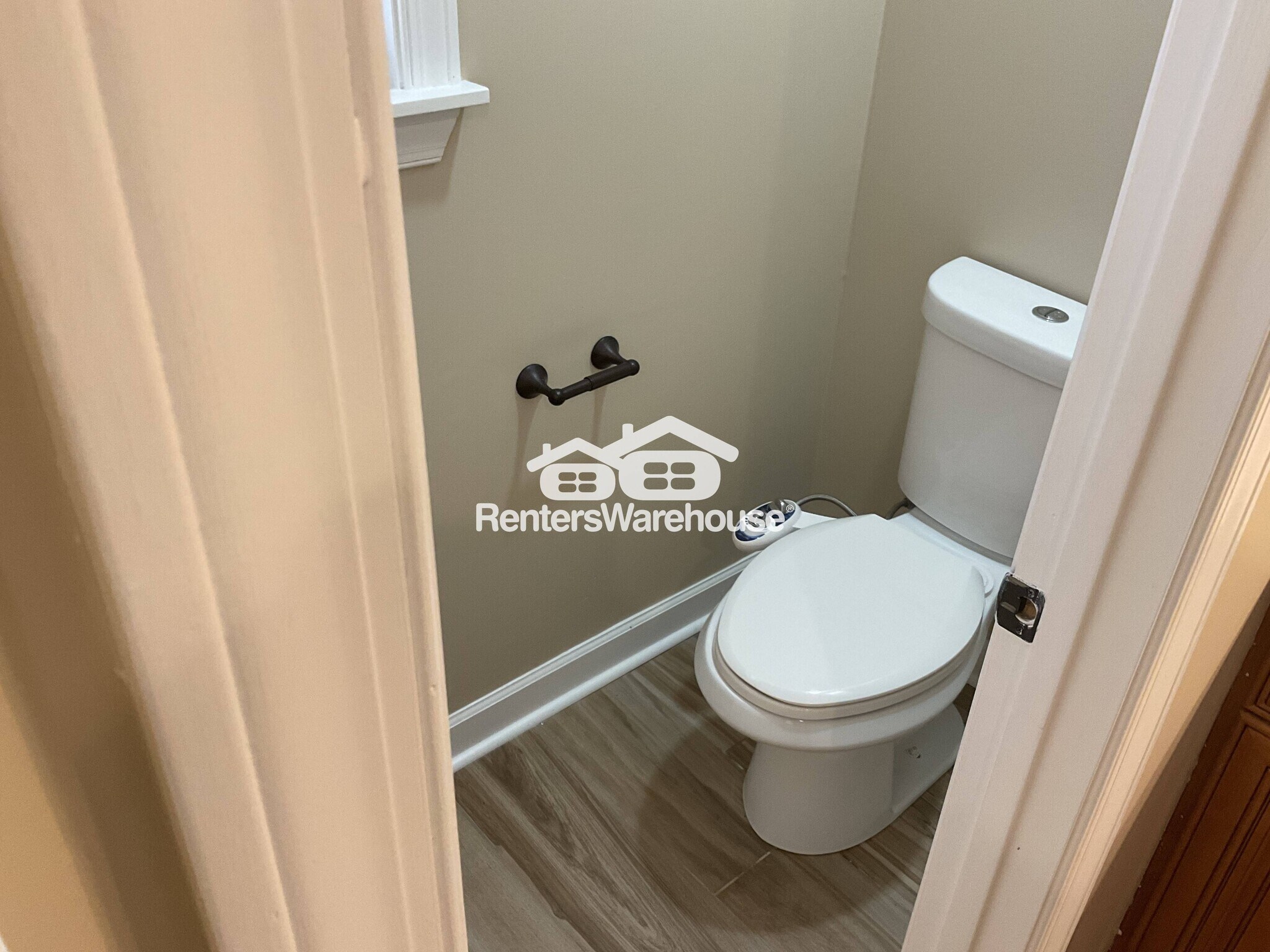 Building Photo - 215 Blue Spruce Cir