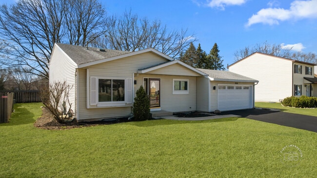 Building Photo - 2735 Springdale Cir