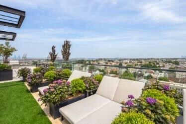 Building Photo - 285 BROADWAY