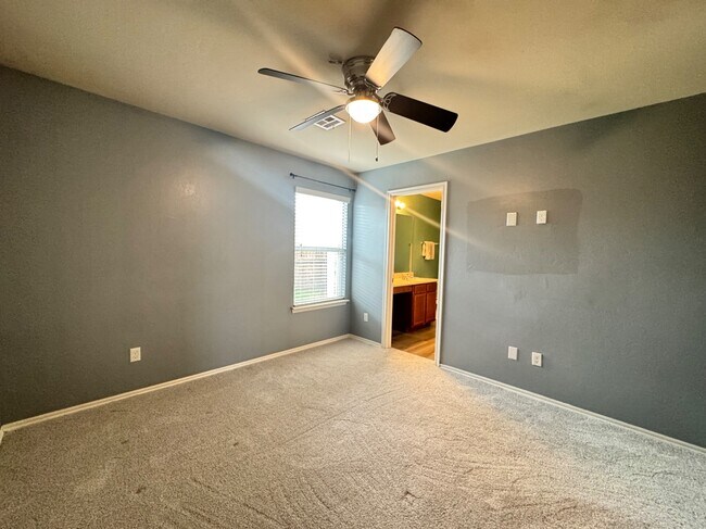 Building Photo - 1795 Bliss Cir