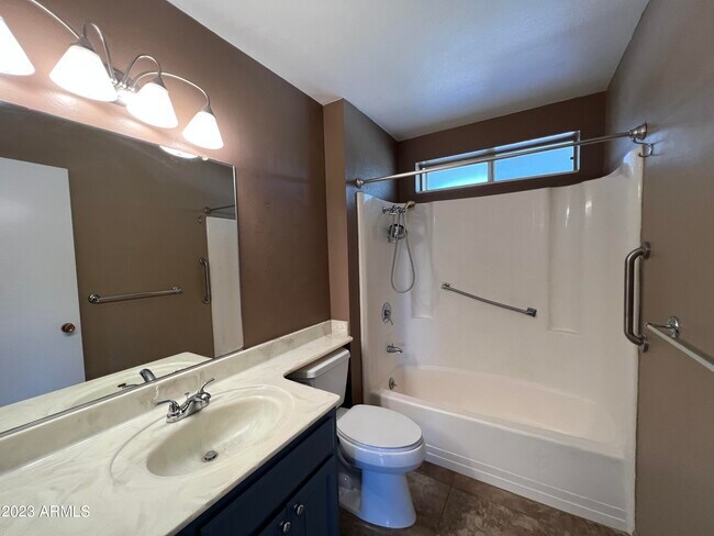 Building Photo - 10939 W Saratoga Cir