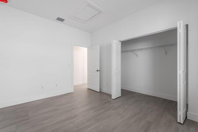 Building Photo - 3707 Saginaw Ave