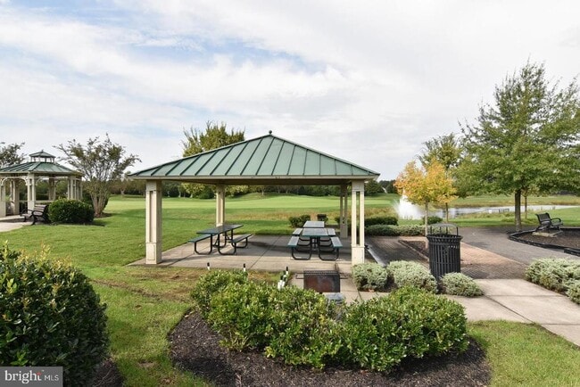 Building Photo - 20560 Charlotte Blvd