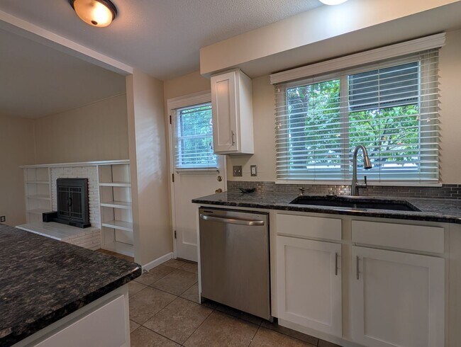Building Photo - Charming 3-Bedroom, 1.5-Bath Home ~ Landscaping Provided!