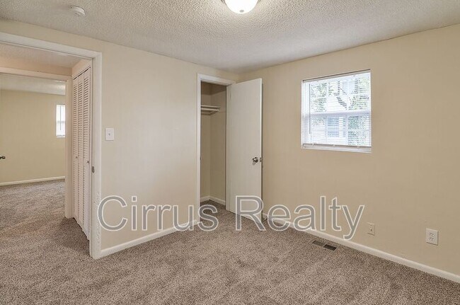 Building Photo - 753 28th St