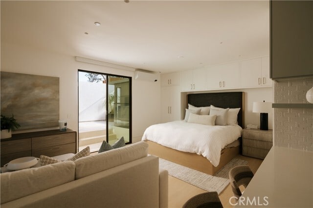 Building Photo - 212 Hazel Dr