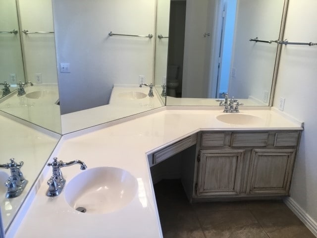 Building Photo - 1125 Highland Station Dr