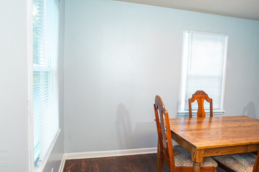 Building Photo - 4210 Irondale Dr NW