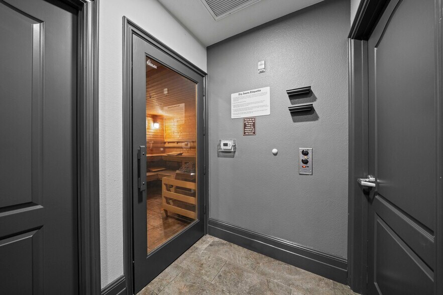 Building Photo - 3957 30th St