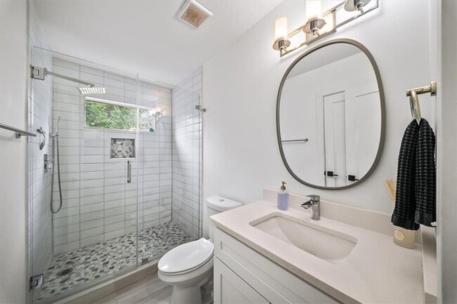 Building Photo - 1846 Rogers Ave SW