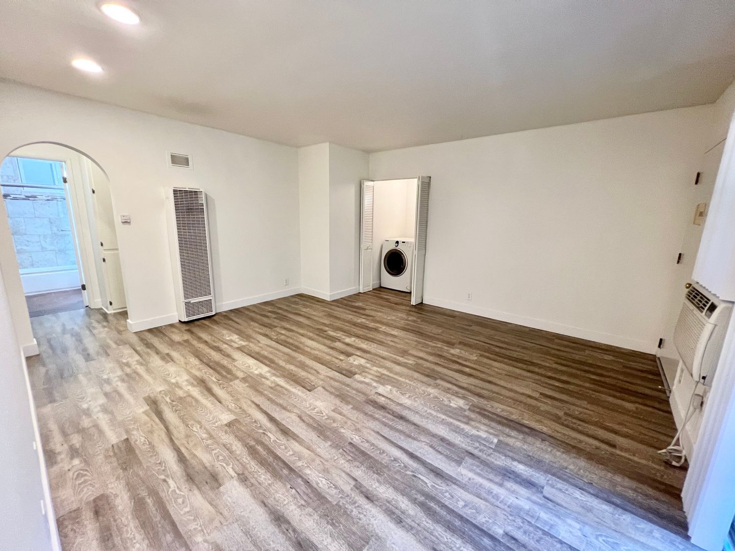 Building Photo - 3608 Keystone Av