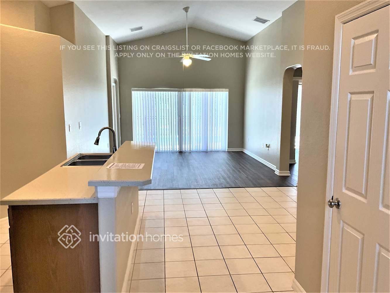Building Photo - 102 Vine Dr