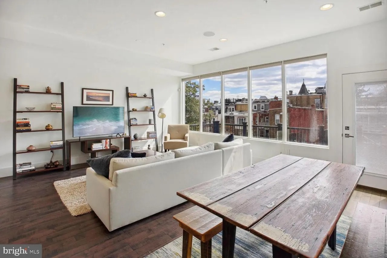 Building Photo - 1230 Fairmont St NW